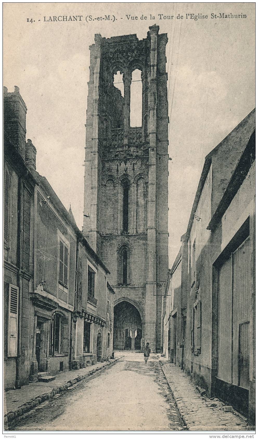 LARCHANT - Vue De La Tour De L'Église Saint Mathurin - Larchant