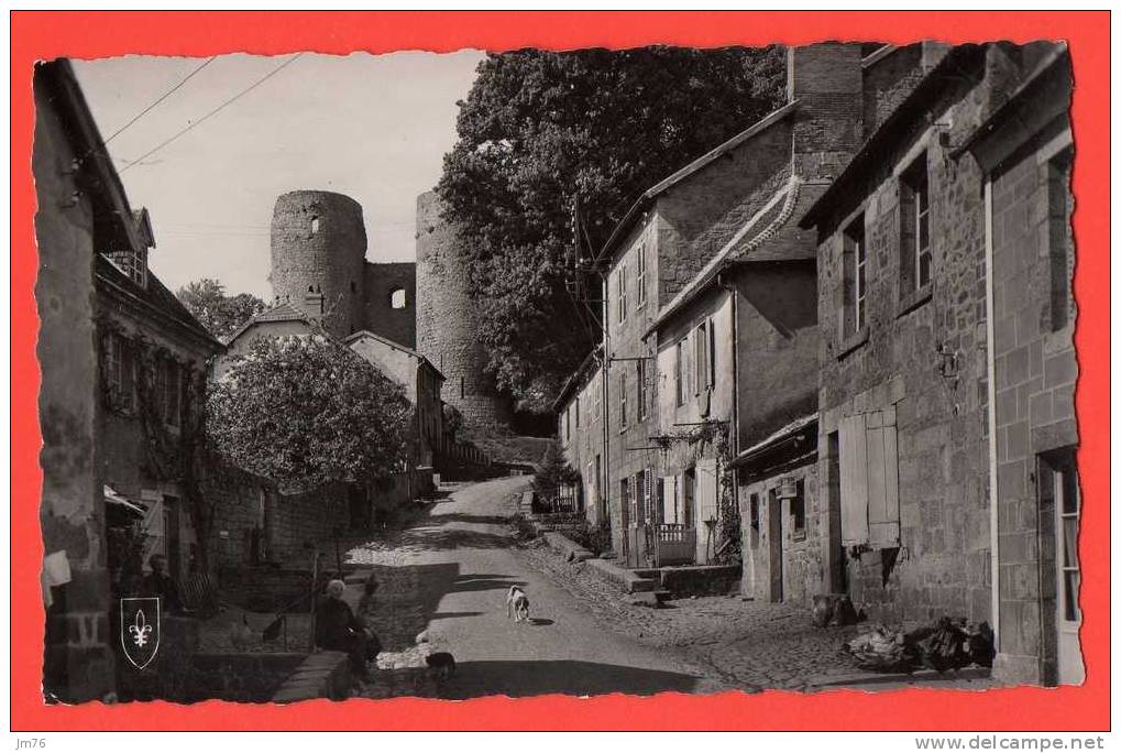 CROCQ - Vieilles Tours. - Crocq