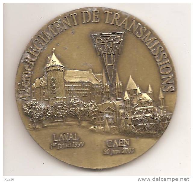 Médaille  De Table 42ème REGIMENT DE TRANSMISSIONS - Francia