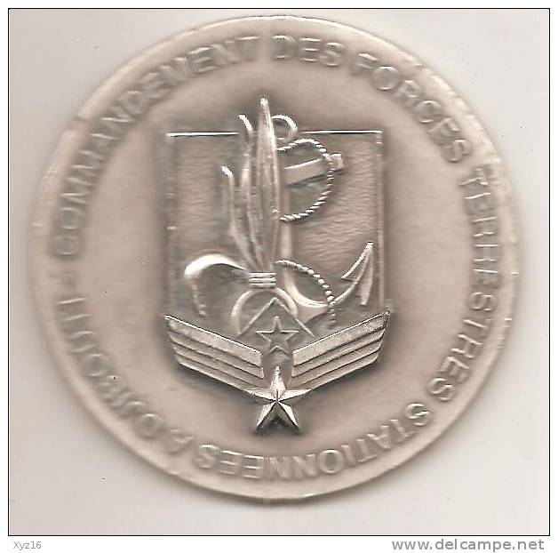 Médaille  De Table COMMANDEMENT DES FORCES TERRESTRES STATIONNEES A DJIBOUTI - France