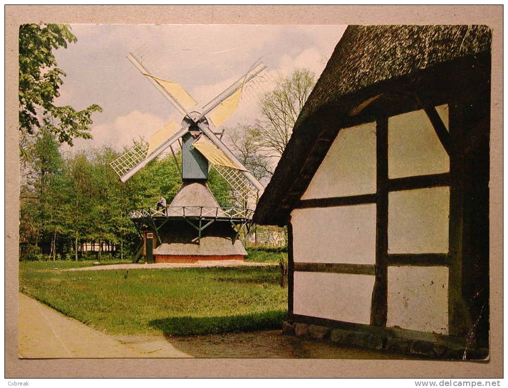 Museumsdorf Cloppenburg, Heuerhaus Und Kokerwindmühle - Cloppenburg