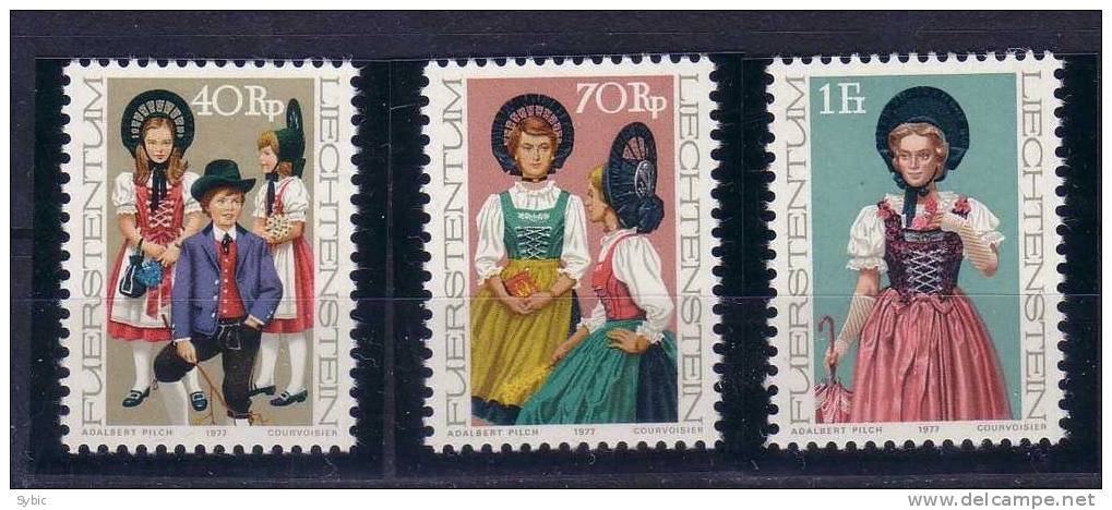 LIECHTENSTEIN - 1977 - Costumes  - Yvert 625/627 - Unused Stamps