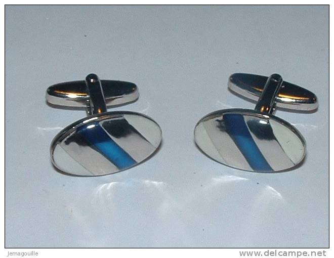 BOUTONS DE MANCHETTES - N°6 - Ovale Bleu Et Blanc - (dans Sa Boite D´origine) * - Cuff Links & Studs