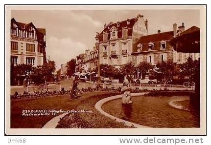 CPA - FRANCE - DEAUVILLE - LA PLAGE FLEURIE - PLACE MORNY - RUE DESIRE LE HOC - Deauville