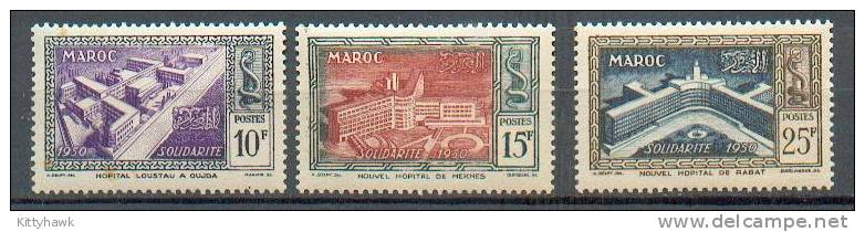 MAROC 369 - YT 302 à 304 * - Charnières Complètes - Le YT 302 Présente Qques Rousseurs Au Verso - Unused Stamps