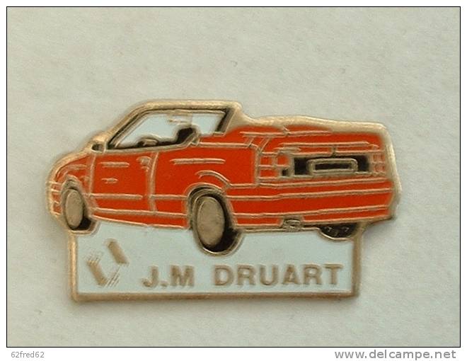 PIN'S RENAULT 19 CABRIOLET - J.M DRUART - Renault