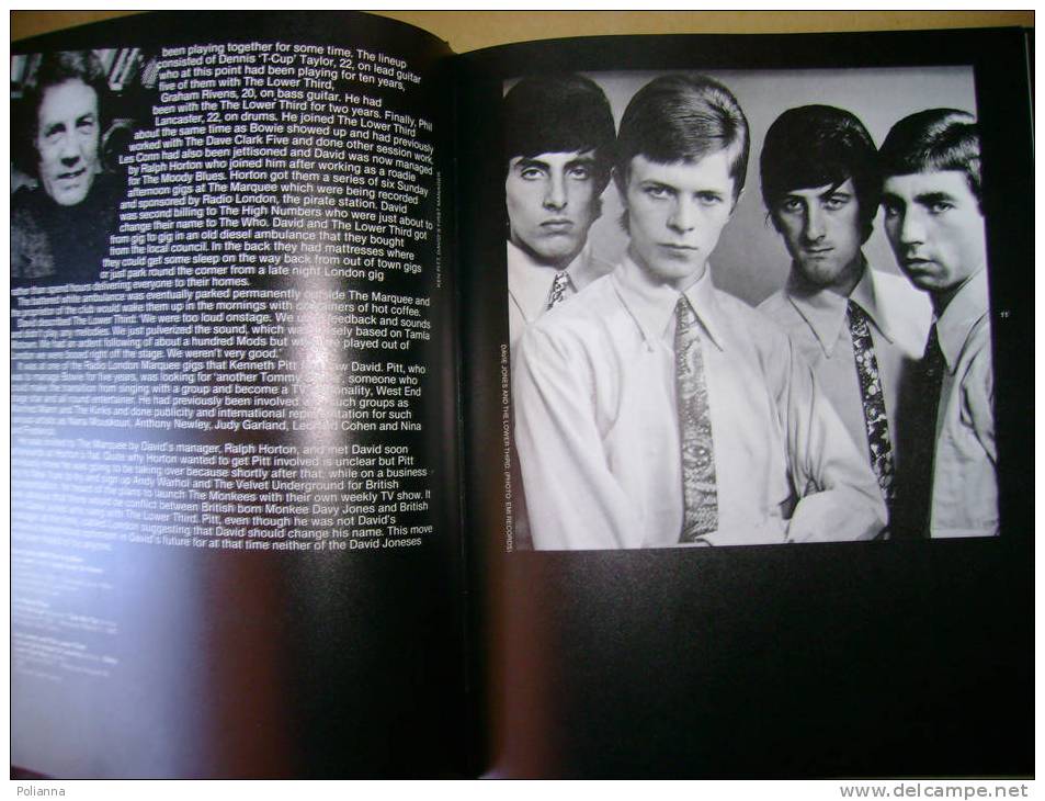 PF/4 DAVID BOWIE BLACK BOOK Omnibus Press 1980 / Discografia - Muziek