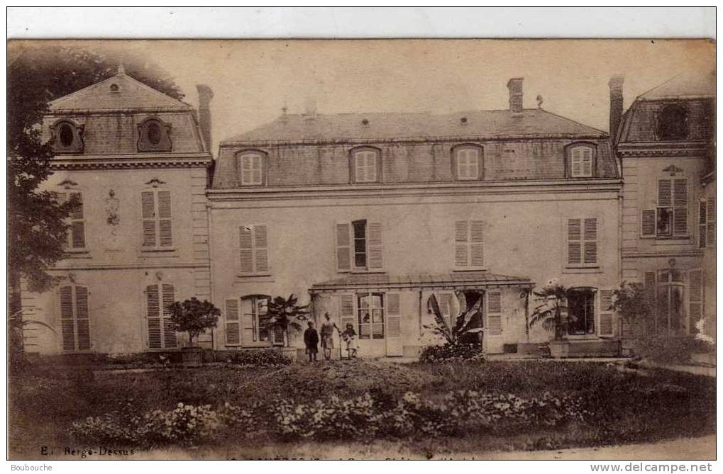 CPA De ACHERES Château Peu Courante En Gros Plan - Acheres