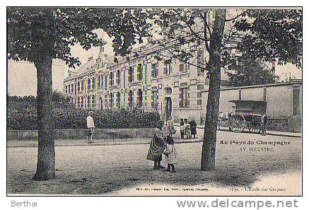 51 AY - L Ecole De Garcons - Ay En Champagne