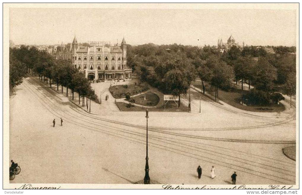 Nijmegen. Stationsplein Met Oranje Hotel.Weenenk & Snel.1916. Photogravure Kaart No.19. Onbeschreven. Goed. - Nijmegen