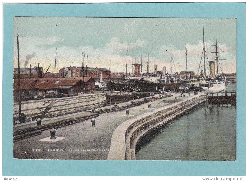 SOUTHAMPTON  -  THE  DOCKS  -  BELLE CARTE   - - Southampton