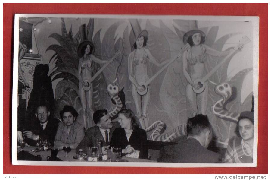 E1269 Carte-Photo-Karte,dans Un Bar,couples, Femmes Jouant Du Banjo En Bikini,serpent à Sonnette.Photo Meier Winterthur - Winterthur