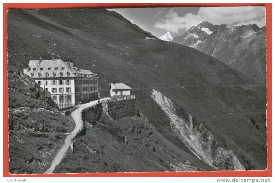 C217, Hotel Jungfrau Am Eggishorn Ob Fiesch, Oberaarhorn , 5000, Circulée 1959 , Pli Non Visible - Fiesch