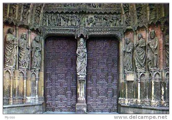 LEON Catedral Puerto De Nitra Sra La Blanca , Cathedrale Porte De Notre Dame La Blanca - León