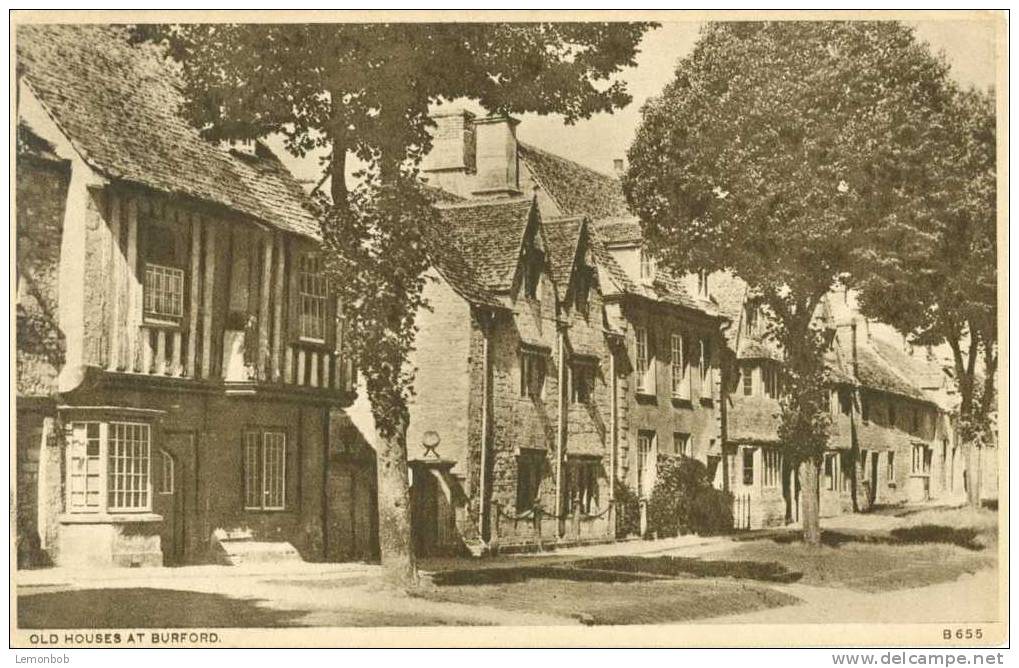 Britain United Kingdom - Old Houses At Burford - Old Postcard [P1797] - Autres & Non Classés