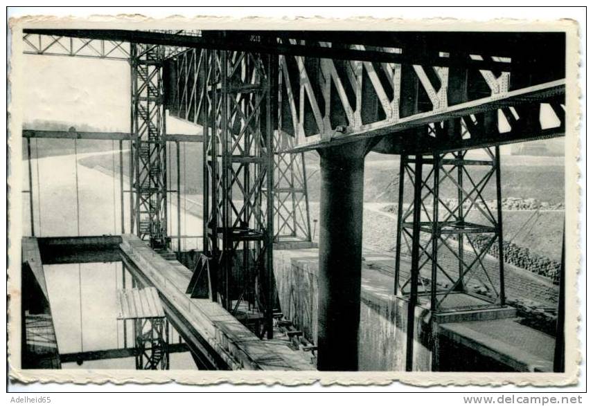 La Louvière Intérieur De L´Ascenseur Ed. Librairie A.M.P. Palais Du Livre - La Louvière