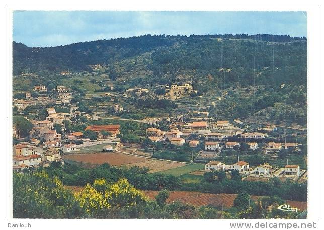 83 // COTIGNAC  Vue Générale   CPSM édit Combier - Cotignac