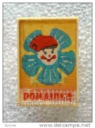 Cartoon Film Soviet: Romashka (russia Fairy Tale Hero) / STEREO Old Soviet Badge USSR _66_u3990 - Disney