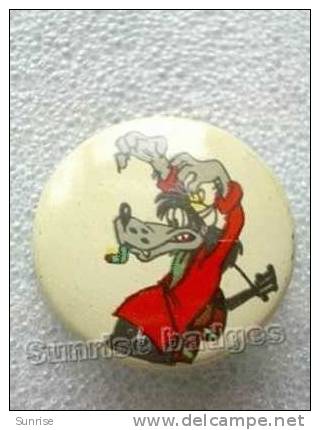 Cartoon Film Soviet: Wolf (Nu Pogodi) / Old Soviet Badge USSR _66_u3943 - Disney