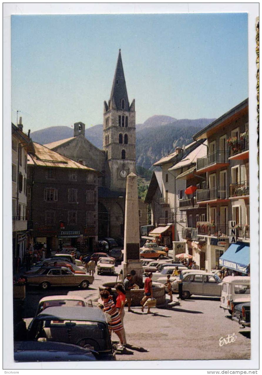 Cpm GUILLESTRE Place Et Fontaine Du General Albert - 1142 Erte - Guillestre