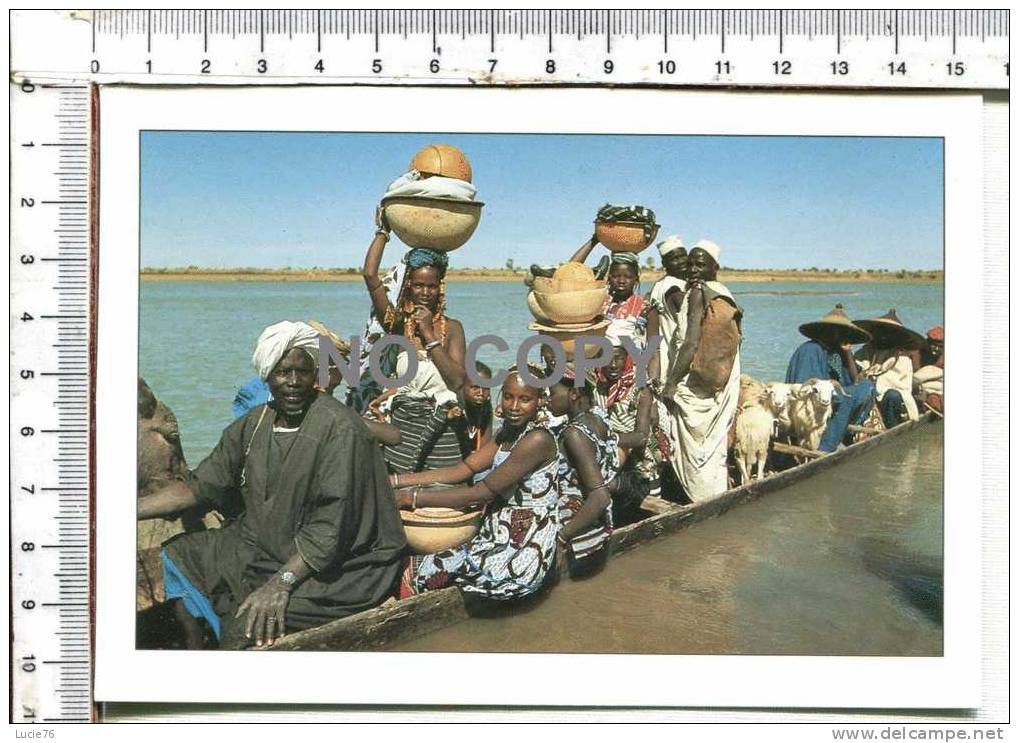 MALI  -  En Route Pour Le Marché De  DJENNE  -   Pirogue - Mali