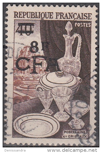 Réunion 1954 Michel 377 O Cote (2002) 2.00 Euro Porcelaine Et Cristaux Cachet Rond - Usati