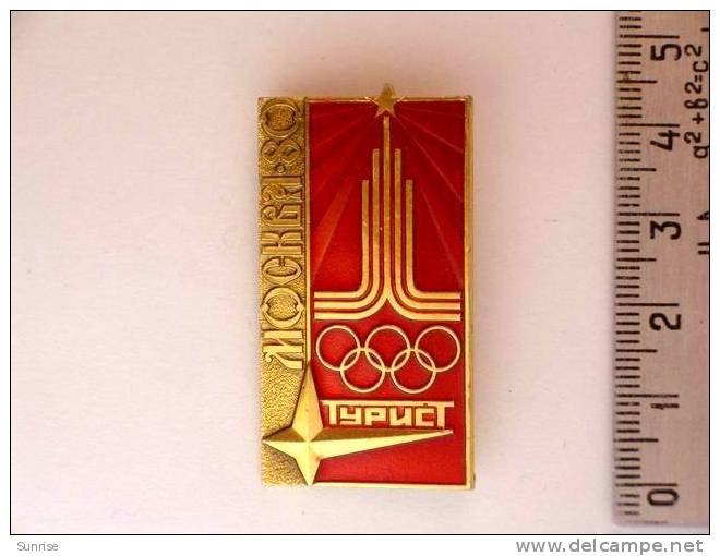 Tourist Moscow Is Olimpic City In 1980 Years. Soviet BIG Badge Old _o8933 - Jeux Olympiques