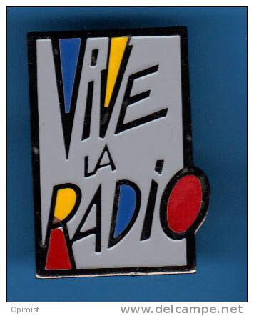 10593-vive La Radio - Medien