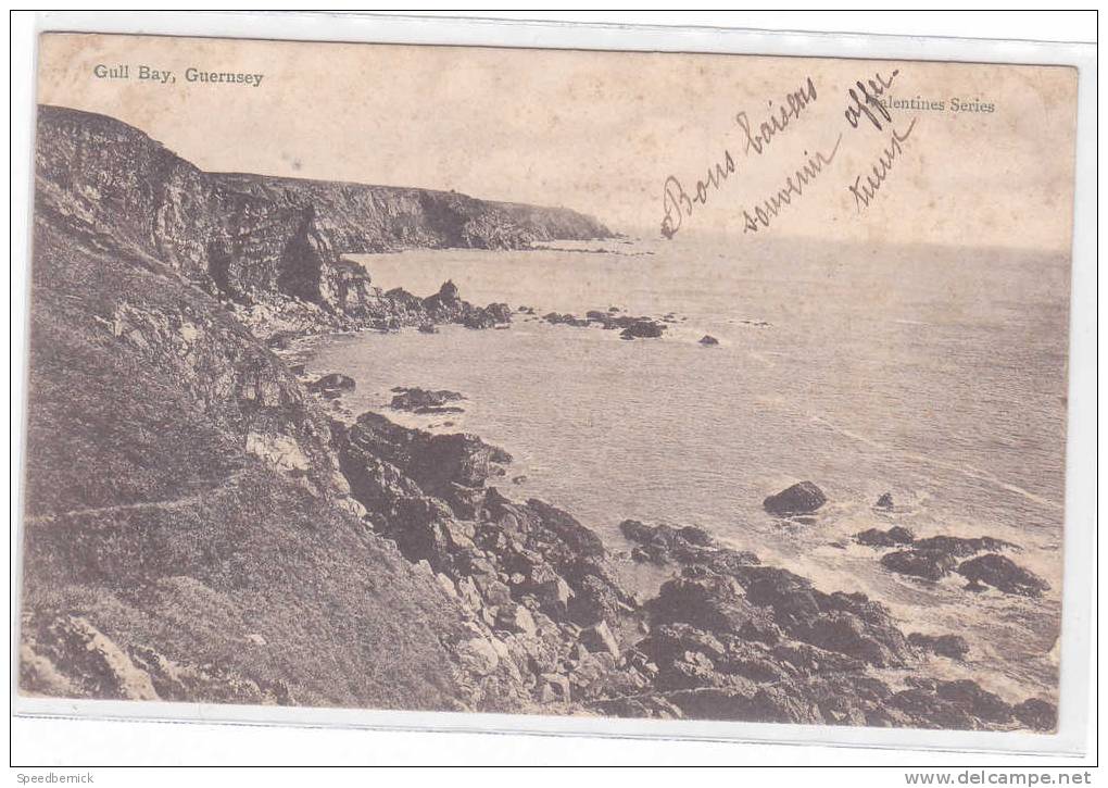 17184 Guernesey  Guernsey ! Attention état !  Gull Bay, Valentines Series - Guernsey