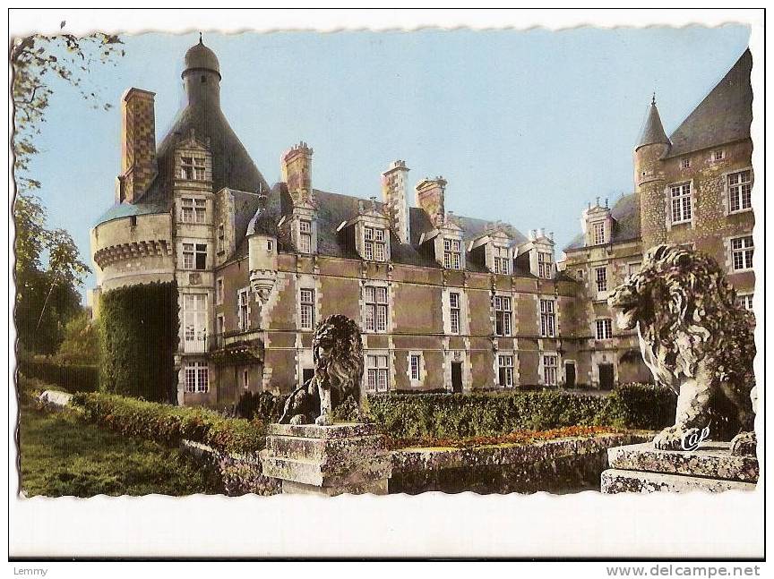 86 -  BONNES - CHATEAU DE TOUFFOU - CPSM DENTELEE - 14 X 9 - Chateau De Touffou