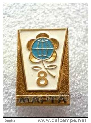 International Women´s Day (8 Mart) / Old Soviet Badge USSR _61_c3085 - Celebrities