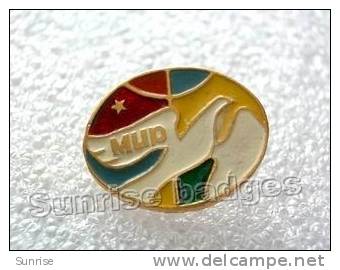 International Year Of Peace 1986y UNESCO / Old Soviet Badge USSR _61_c3106 - Celebrities