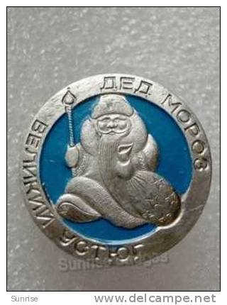 Celebration New Year, Christmas. Ded Moroz (in Your Home Great Ustug) Russia Santa Claus / Old Soviet Badge  _15_c8574 - Noël