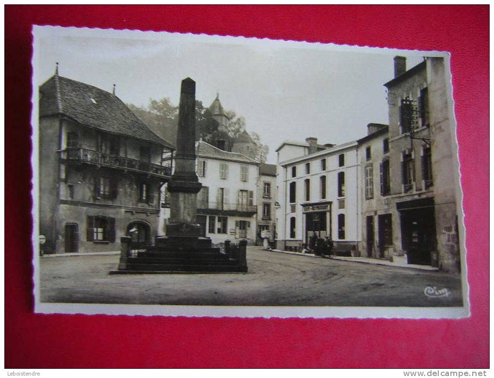 CPSM-63-PUY DE DOME-CHATELDON-PLACE DU MONUMENT -CAFE RESTAURANT-NON VOYAGEE- PHOTO RECTO/VERSO-CARTE EN BON ETAT - Chateldon