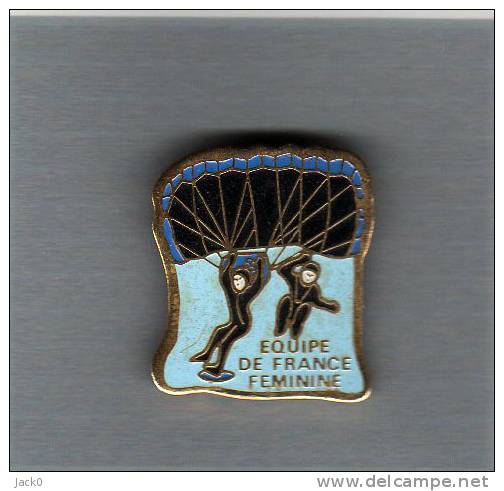 Pin´s  Sport, Parachutisme, Equipe  De  France  Féminine - Fallschirmspringen