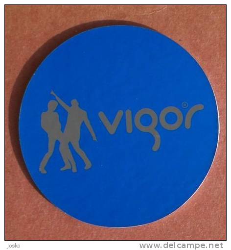 VIGOR VODKA Coaster ( Croatia ) Wodka Alcohol Drink Drinks Vodkacoaster L´alcool Mat Mats Sous-bock Coasters Sous-bocks - Beer Mats