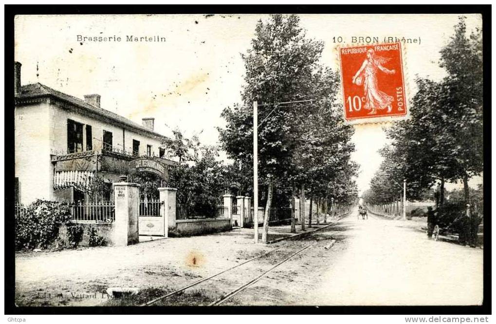 CPA.  BRON. BRASSERIE MARTELIN. " Avenue Du Bois " . / Ed. A. Vettard Lyon   10. - Bron