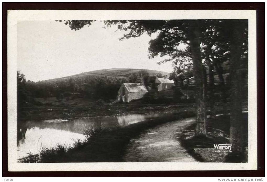 Cpsm Du 22   Mellionnec Environs De ...Les Bords Du Canal Et La Chapelle N.D. De Pitié    V3c - Callac