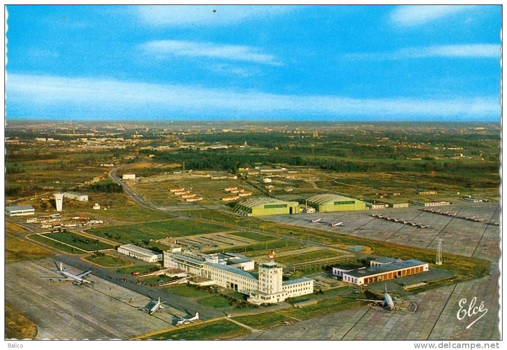 33 - Gironde - Mérignac - Vue Aérienne De L'Aéroport - C.P..M  Réf, 24 - Merignac