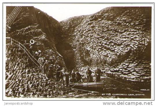 REAL PHOTO PCd - At The CLAMSHELL CAVE STAFFA - Argyllshire - Ross & Cromarty