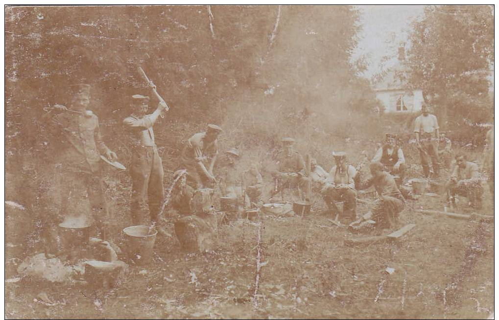 SOLDATS ALLEMANDS-BIWAK-CARTE PHOTO - War 1914-18