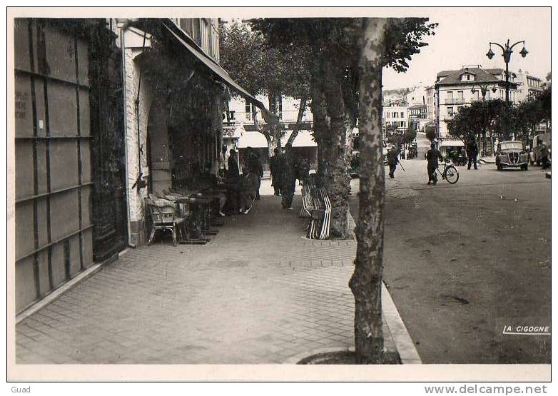 BIARRITZ - PLACE CLEMENCEAU - Biarritz