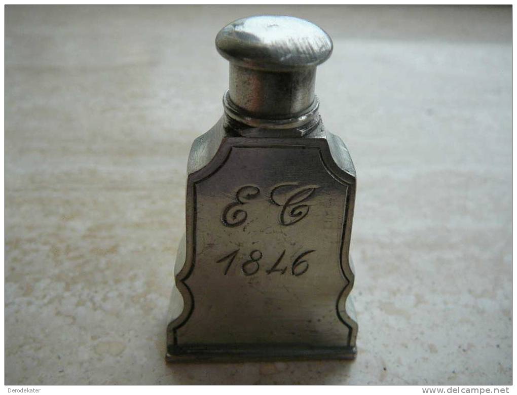 Petite Boite Du Parfum. Etain. Vide. Miniatuur Parfumflesje Gelria 95% Tin. Parfum Flasche Leer.Perfume Bottle. - Miniaturflesjes (leeg)