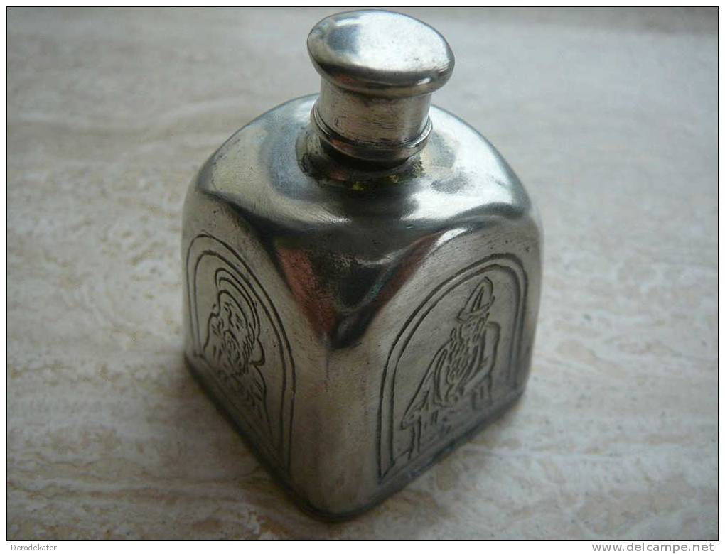 Flacon Du Parfum.95% Etain.Vide. Petite Boite. Perfume Bottle. Parfum Flasche.Zinn.Tin. Parfumflesje 95% Tin. - Miniaturflesjes (leeg)