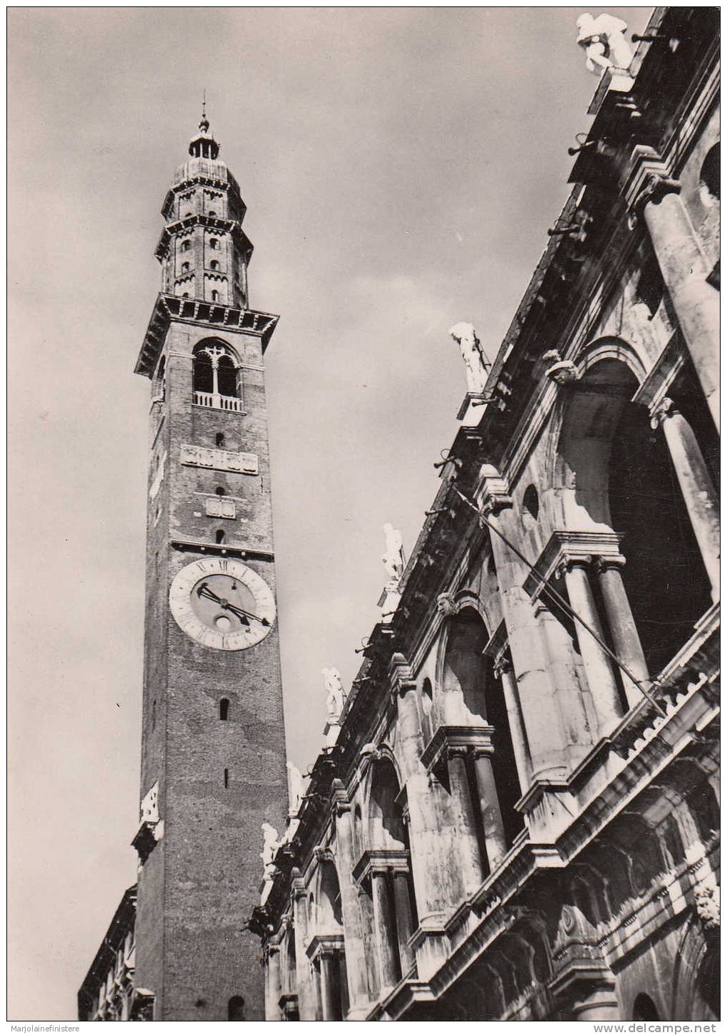 VICENZA. - Piazza Del Signori - Particolare. Ediz. L. Chiovato -Vincenza. Vera Fotografia. N° 30 - Vicenza