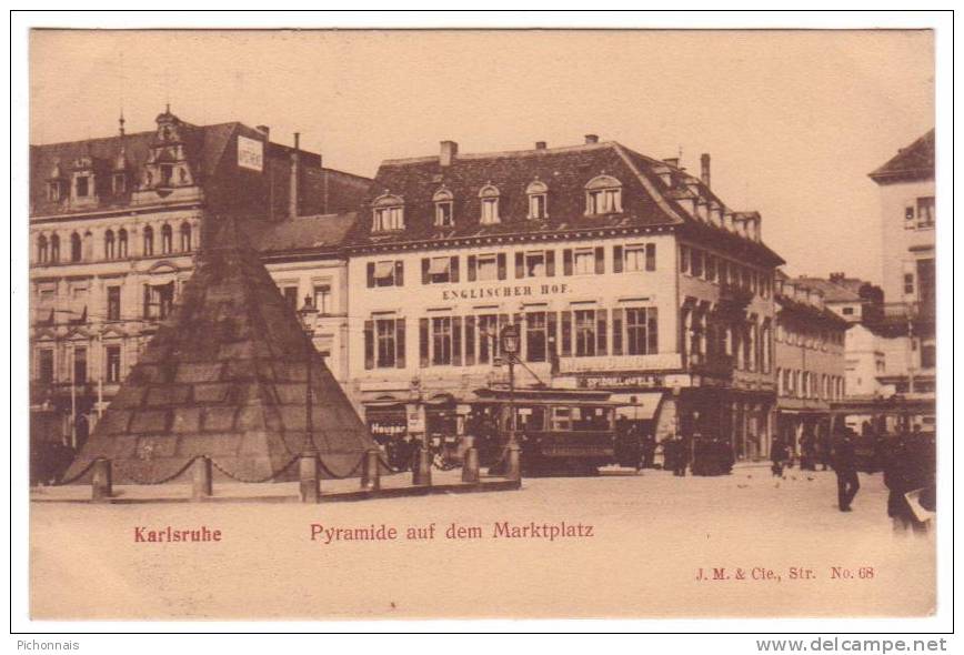 Allemagne  KARLSRUHE  Pyramide Auf Dem Marktplatz - Karlsruhe