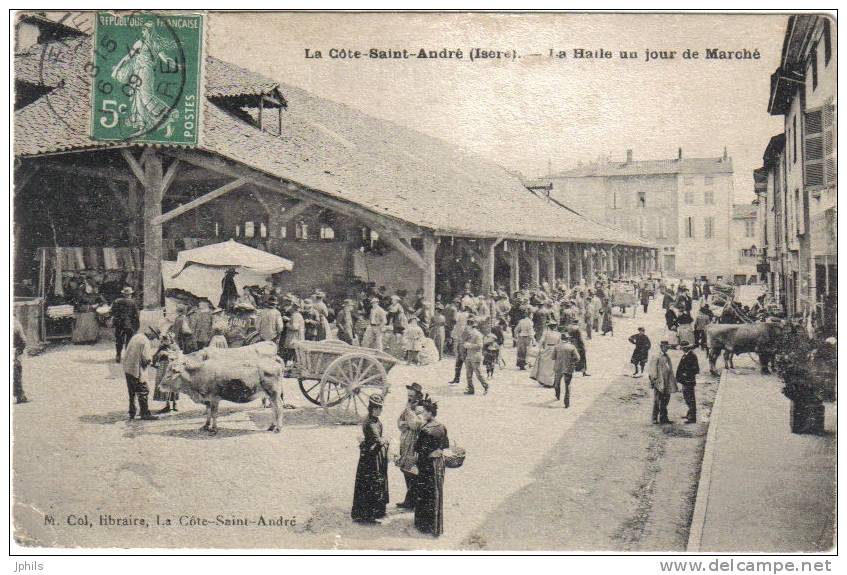 ( 38 ) LA COTE SAINT ANDRE  La Halle Jour De Marché - La Côte-Saint-André