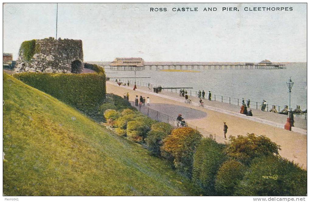 ROYAUME-UNI   - Ross Castle And Pier, CLEETHORPES - Altri & Non Classificati