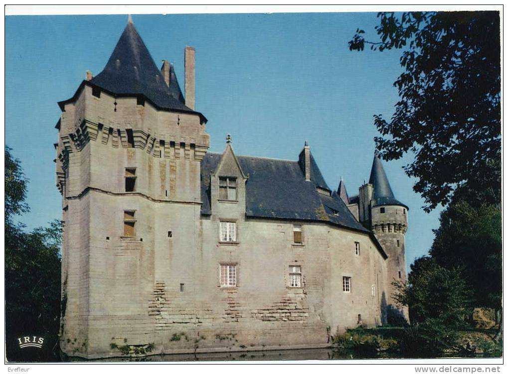 CHERVEUX Le Château - Saint Jouin De Marnes