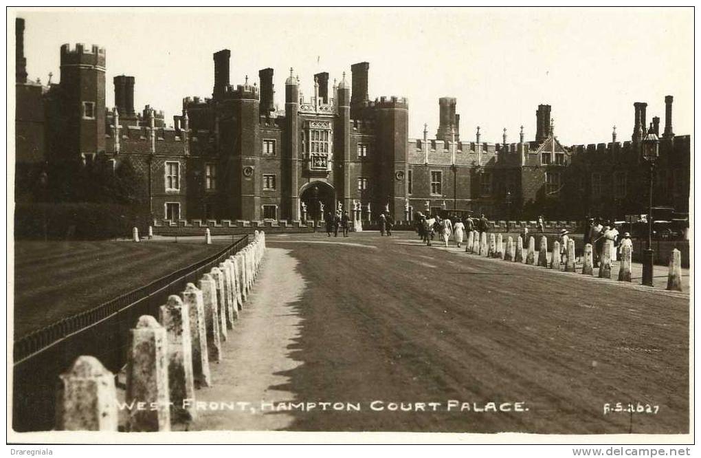 West Front, Hampton Court Palace - London Suburbs